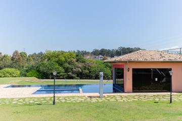 Terreno com 684 m² - Condomínio Colonial Village II - Pindamonhangaba/SP.