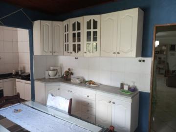 Alugar Casa / Padrão em Pindamonhangaba. apenas R$ 1.000.000,00