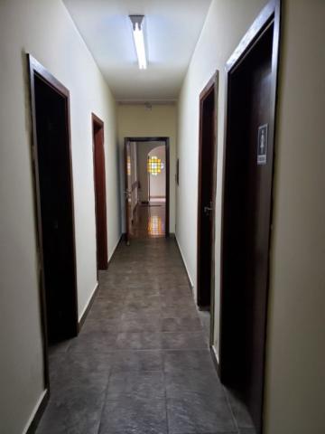 Casa com 5 dormitórios, 700 m², à venda por R$ 1.100.000 ou aluguel por R$ 5.000/mês- Centro - Pindamonhangaba/SP