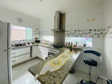 Casa com 3 dormitórios, 221 m² - Condomínio Campos do Conde - Tremembé/SP