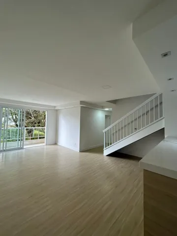 Apartamento com 3 quartos, 140 m² - Edifício Embaixador - Campos do Jordão/SP