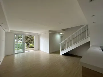 Apartamento com 3 quartos, 140 m² - Edifício Embaixador - Campos do Jordão/SP