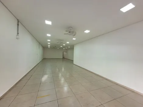 Alugar Comercial / Ponto em Pindamonhangaba. apenas R$ 8.100,00