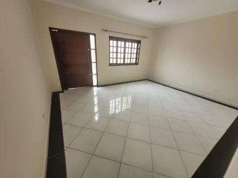 Alugar Casa / Padrão em Pindamonhangaba. apenas R$ 3.500,00
