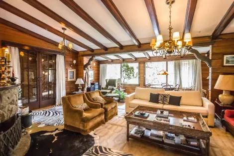 Casa com 5 quartos, 720 m², à venda por R$ 10.300.000- Jardim Embaixador - Campos do Jordão/SP