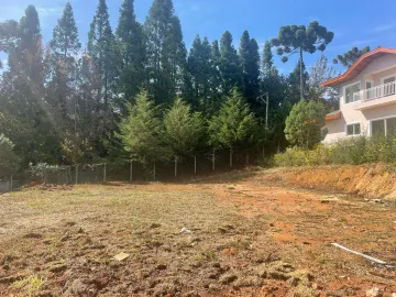 Terreno com 1.300 m² - Condomínio Villagio Baronesa - Campos do Jordão/SP.