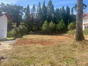 Terreno com 1.300 m² - Condomínio Villagio Baronesa - Campos do Jordão/SP.