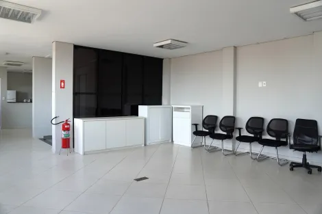 Prédio comercial com 568 m² -  Centro - Taubaté/SP