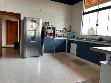 Casa com 3 dormitórios, 210 m² - Jardim Toriba - Campos do Jordão/SP.