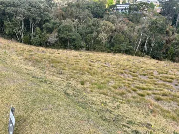 Terreno com 1.346 m² - Condomínio Reserva Figueiredo - Campos do Jordão/SP.