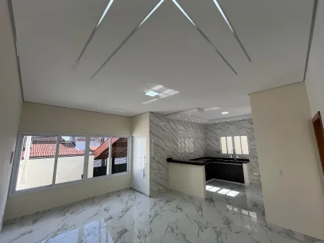 Casa com 3 dormitórios, 250,00 m² - Vila Suíça - Pindamonhangaba/SP.