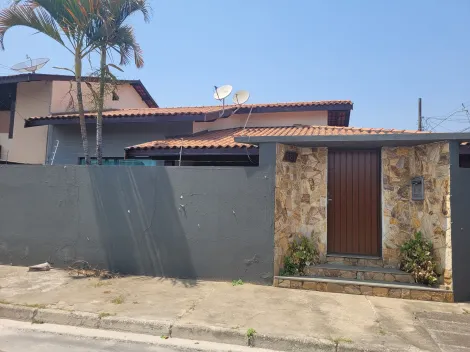 Casa com 3 dormitórios, 268 m² - Parque São Domingos - Pindamonhangaba/SP.